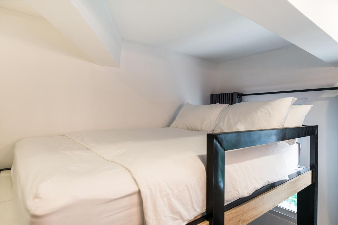 Apartment Retro Flat Near Nguyen Hue By Circadian